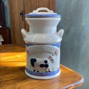 Ceramic Cookie Jar with Cow Design - White and blue